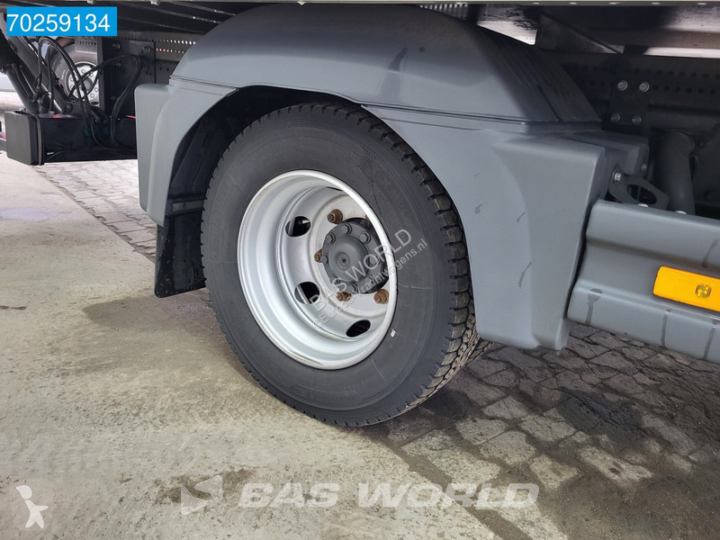Vrachtwagen Mercedes 816 4X2 8tonner Thermo...