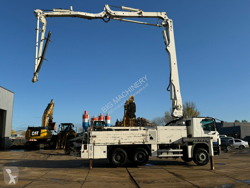 Camion Mercedes 2632 6x4 with Putzmeister BSF...
