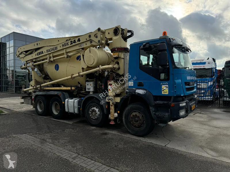 Camion Iveco 410 8X4 CIFA PUMP 24M + MIXER FULL...