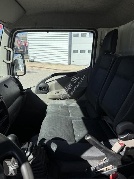 Camion Nissan NT 400 CABSTAR ZAARBU
