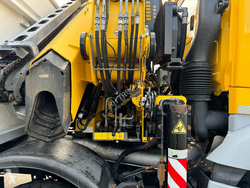 Kamion Mercedes 4448 8X4 + EURO 6 + FASSI F315...