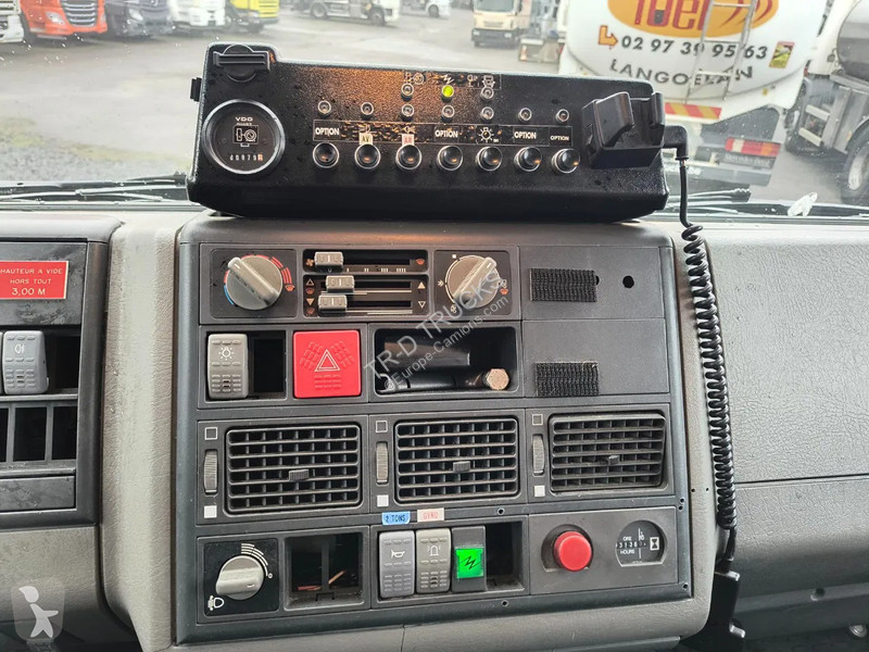 Camion Iveco 38 025 KM (!) - LIGHT TOWER -...