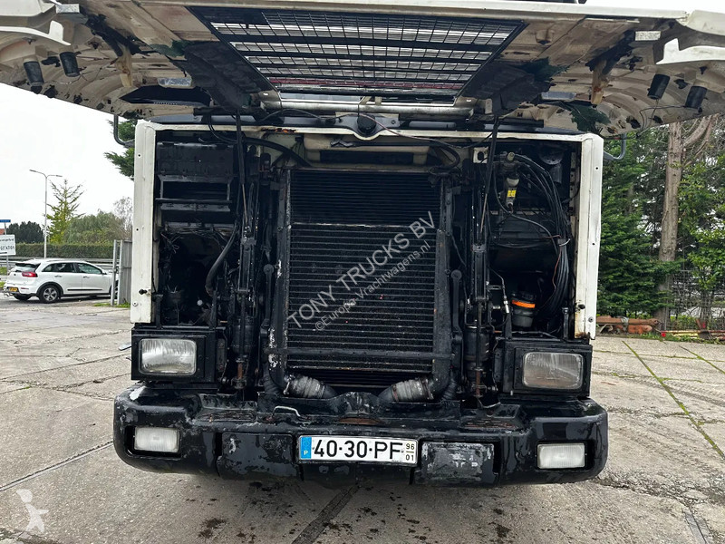Camion Scania P-360 4X2 Platform Manual Gear...