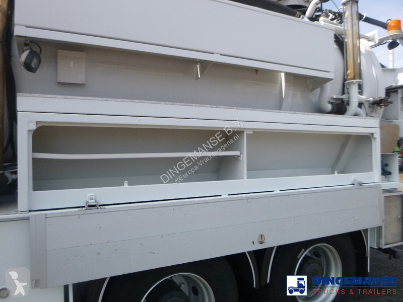 Camion Mercedes 3241 8x4 RHD Huwer vacuum tank...