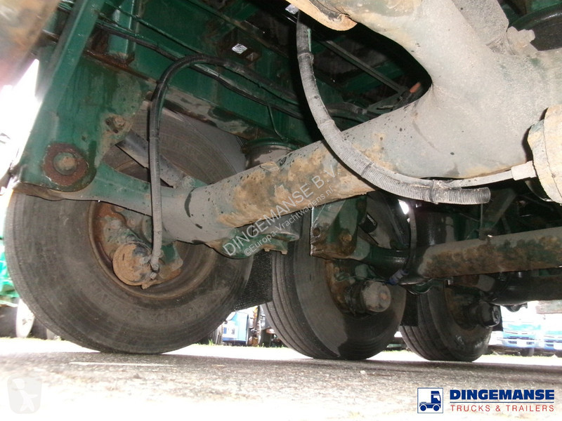 Vrachtwagen  Platform trailer + HMF 4720 K3 crane