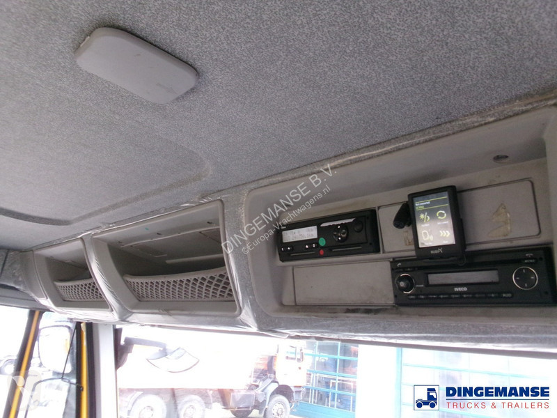 Kamion Iveco 310 6x2 Euro 6 + Atlas 105.2 crane