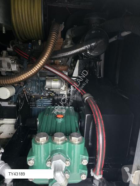 شاحنة Mitsubishi RIONED