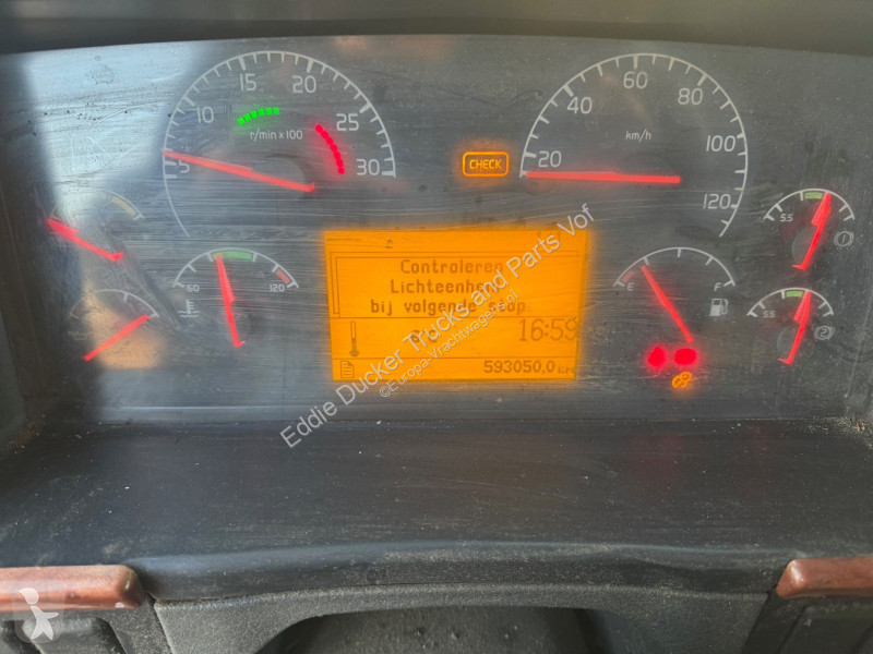 Camion Volvo 260 EURO 3 / I SHIFT