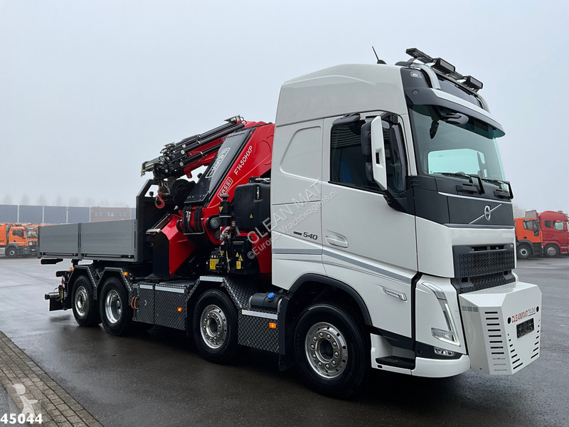 Camion Volvo 8x2 Fassi 145 Tonmeter laadkraan +...