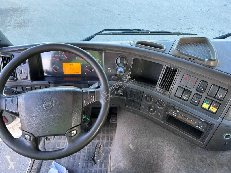 Kamion Volvo 400