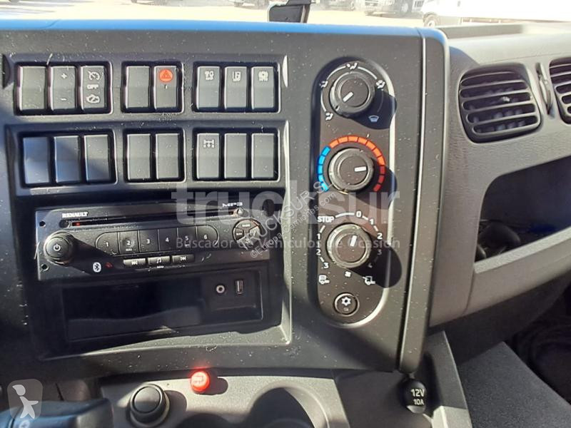 شاحنة Renault  D13.240