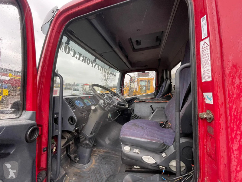 Vrachtwagen Mercedes 815 Recovery Truck Manual...