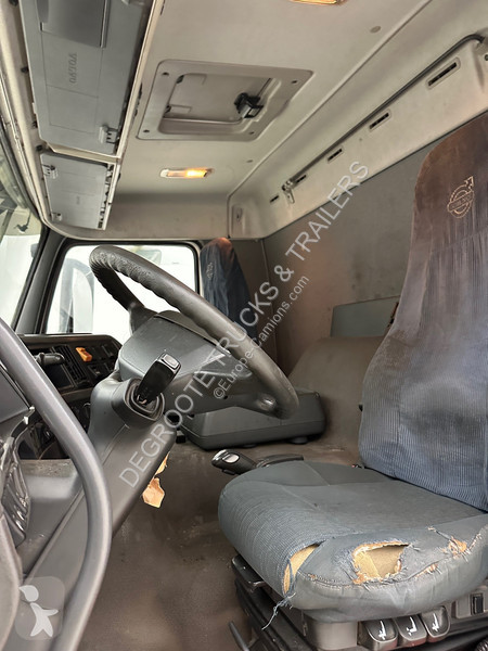 Camion Volvo 380 - 6x2