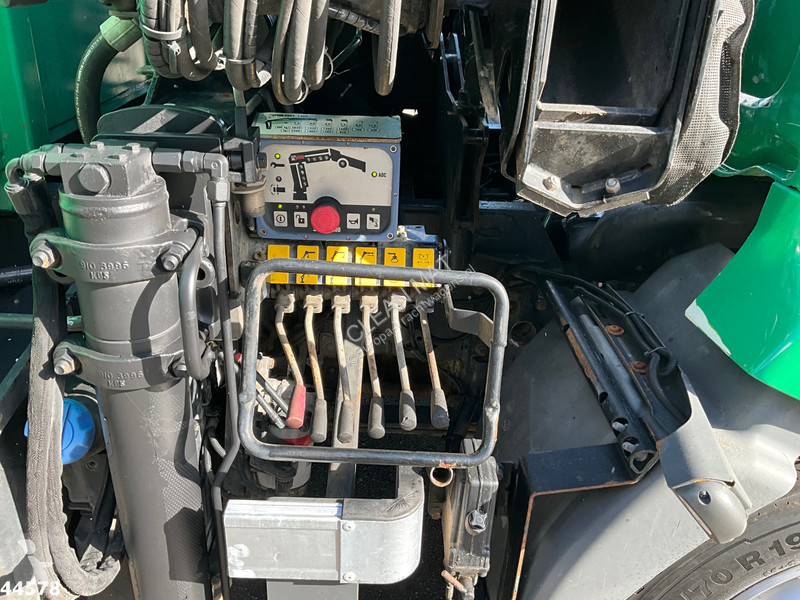 Camion Renault 300.12 Manual Hiab 8 Tonmeter...