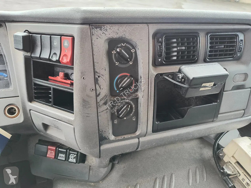 Camion Renault 270 13500L FUEL / CARBURANT...