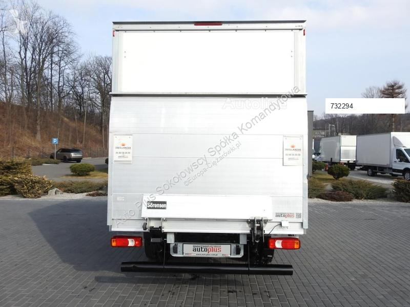 Camion Iveco DAILY 35C16 KONTENER WINDA 8 PALET...