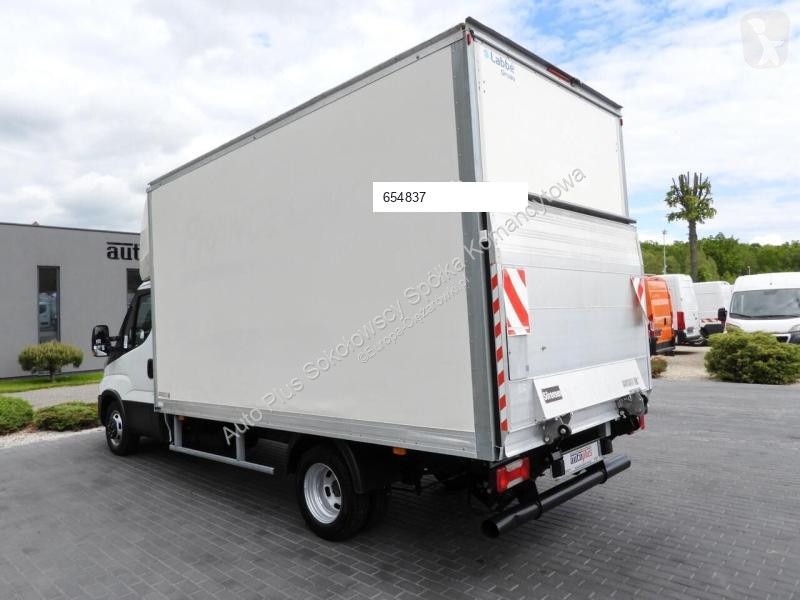 Kamion Iveco DAILY 35C16 KONTENER WINDA 8 PALET...