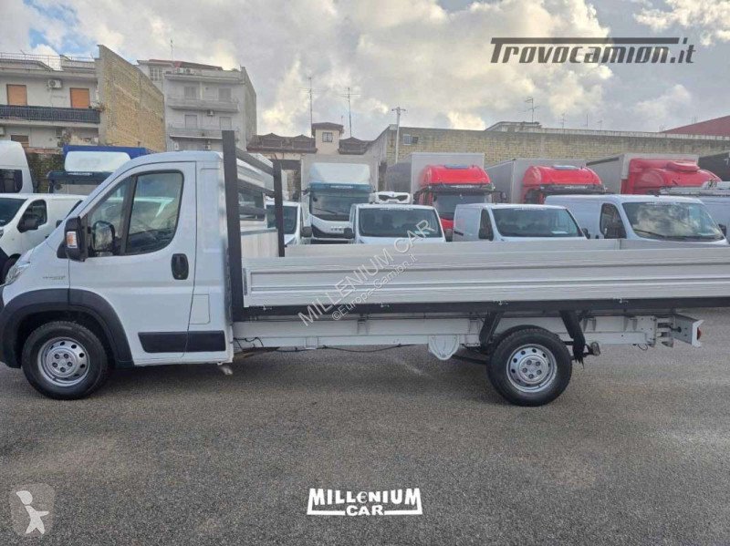 Véhicule utilitaire Fiat MAXI CASSONE 4,40 EURO 6