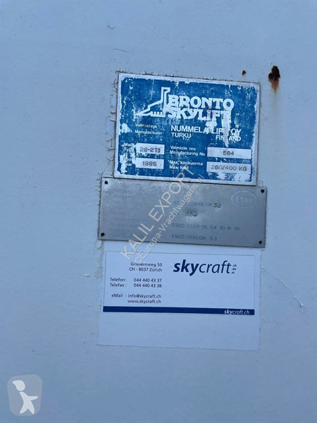Kamion Mercedes SK Bronto Skylift 30 Meters 6x4...
