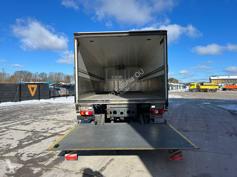 Kamion Mercedes 2735 6x2*4 BOX L=8476 mm