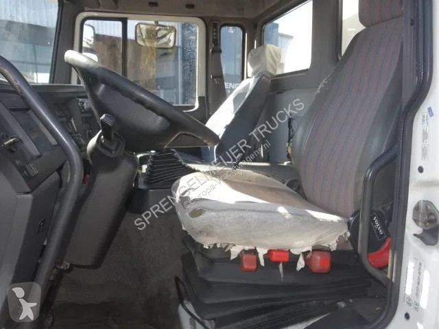 Kamion Volvo FL 240 220PK 12000 LITER STEELSPRINGS
