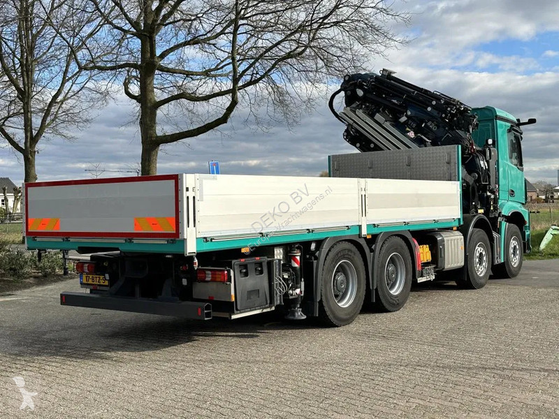 Camion Mercedes 8x4 FASSI...