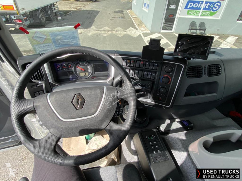 Camion Renault D Wide