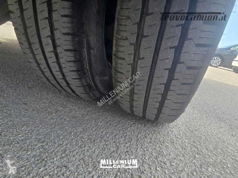 Veicolo commerciale Iveco 60-16 2020 CELLA 4,40...