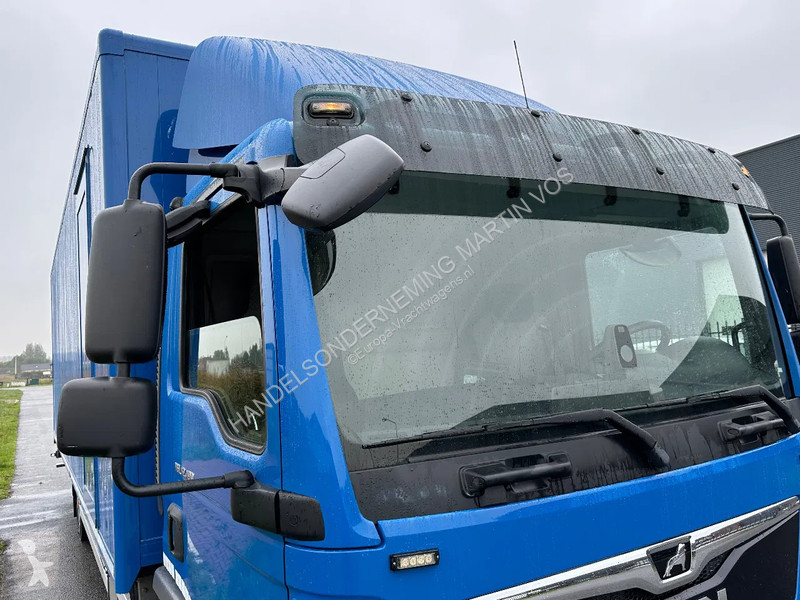 Kamion MAN 12.220. EURO6 . 2018. 820x247x240...