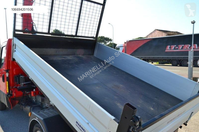 Véhicule utilitaire Iveco DAILY 35C13