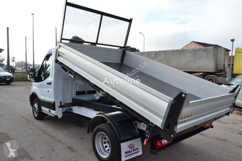 Véhicule utilitaire Ford 350 CASSONE...