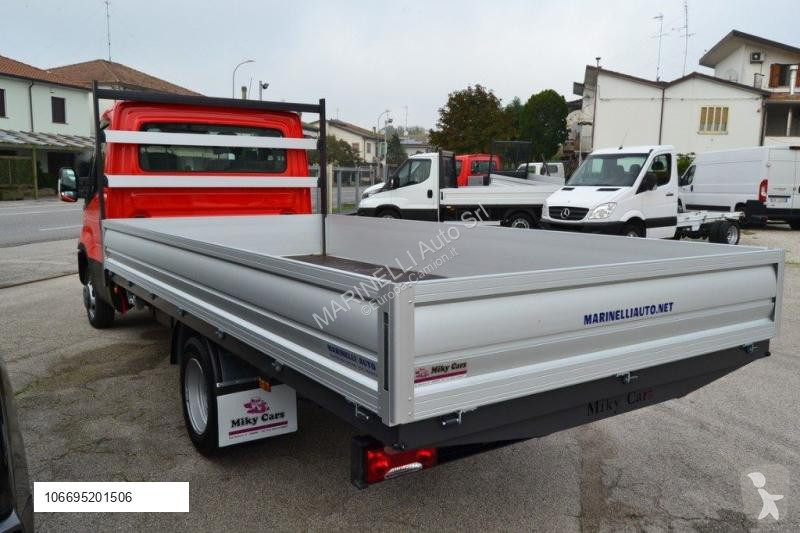 Veicolo commerciale Iveco DAILY 35C13