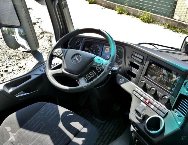 Camión Mercedes 4148 K 8x4/4