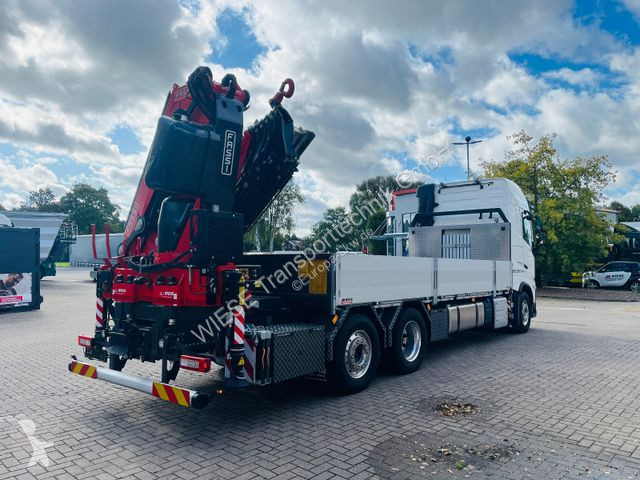Camion Volvo 6x2 Container Fassi F545 Heck