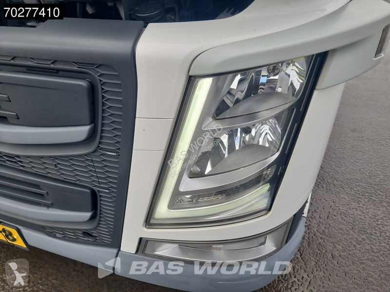Vrachtwagen Volvo 420 6X2 NL-Truck Compressor...