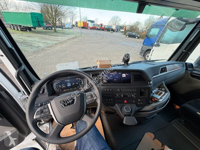 Camion MAN Baumaschinen-...