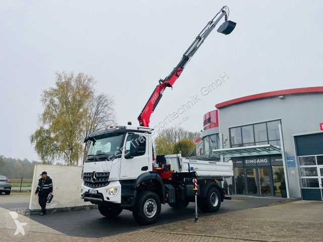 Kamion Mercedes 1835 4x4 Meiller Fassi F135...