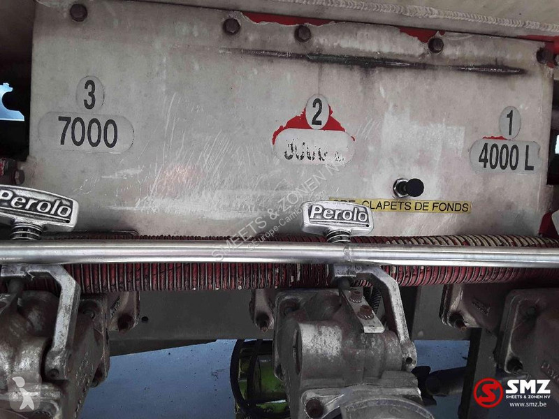 Kamion Renault 14000L lames steel