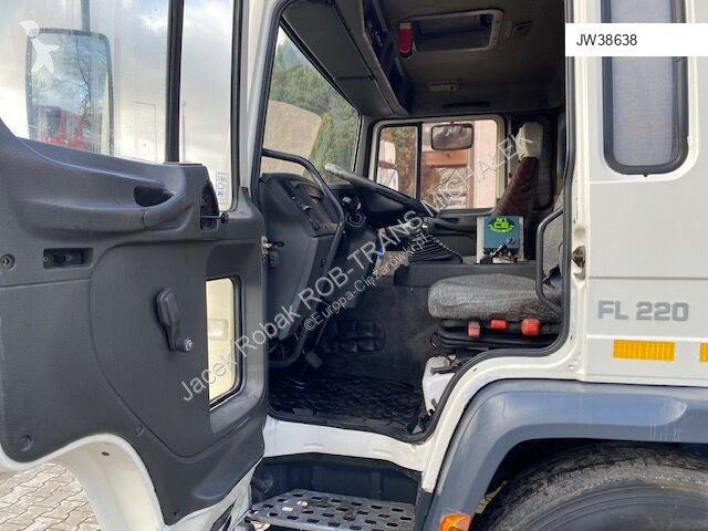 Camion Volvo FL
