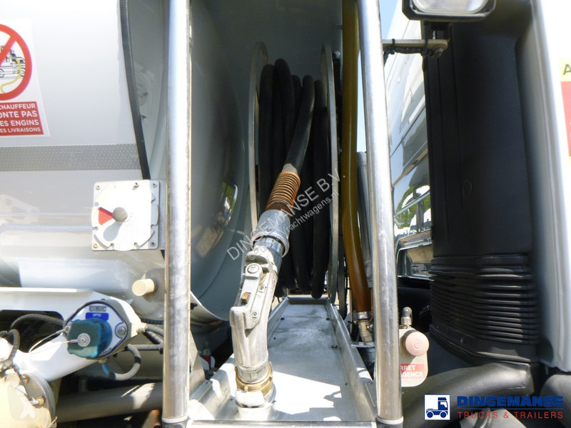 Vrachtwagen Renault 310 dxi 6x2 fuel tank 18.5...