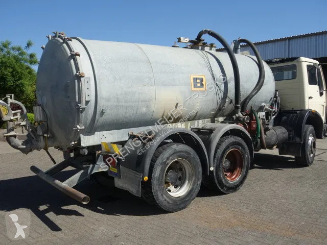 Kamion Mercedes MB 6X4 VACUUM TOILET TRUCK WITH...
