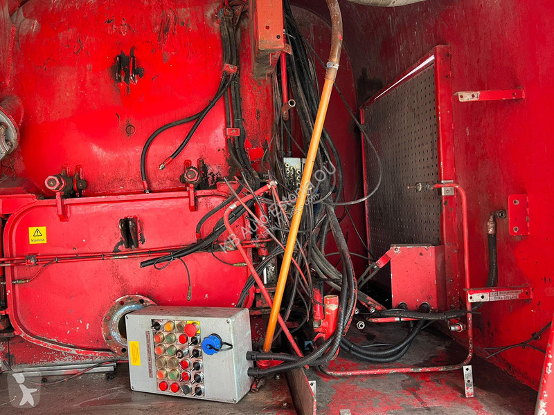 Lastbil Scania R 420 6x2 ADR / STAINESS STEE...