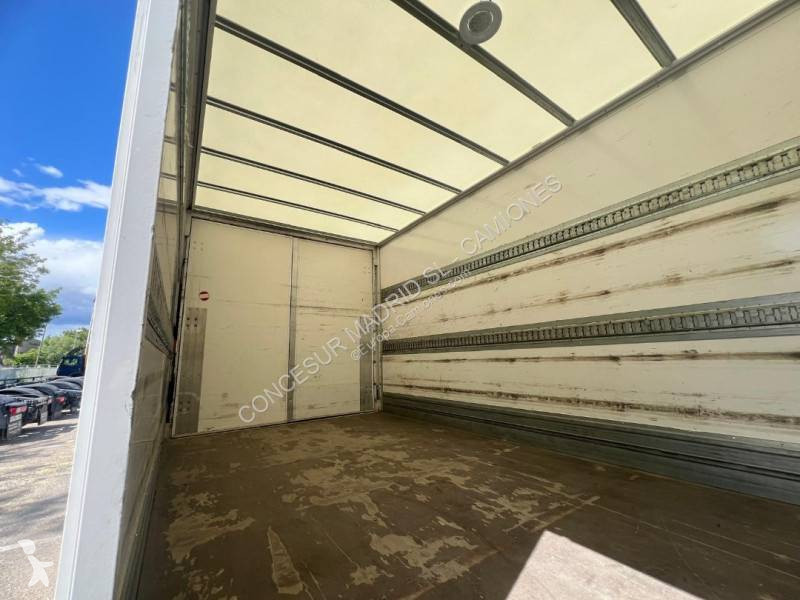 Camion Mitsubishi Fuso