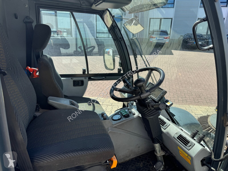 Utilaje pentru drumuri Hako Multicar Citymaster...