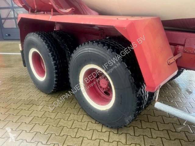 Kamion Volvo N  - 1973 - Concrete mixer - Oldtimer