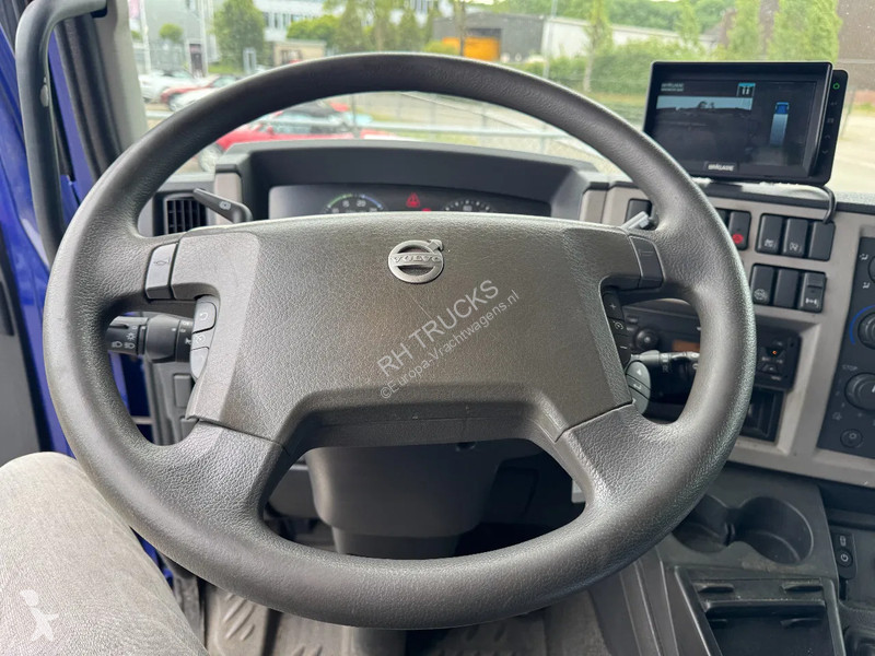 Kamion Volvo 250 4X2 - EURO 6 + DHOLLANDIA LIFT...