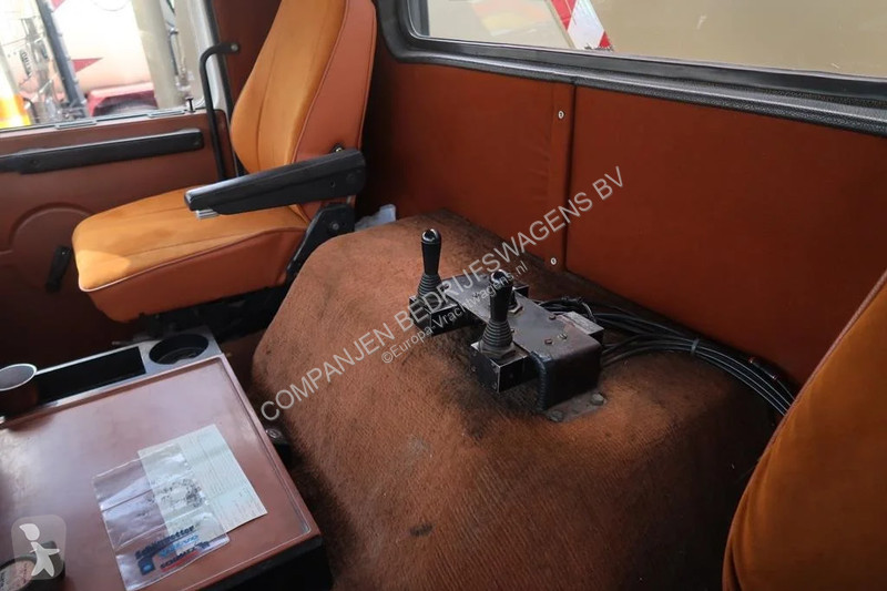 Kamion Volvo F 10  4x2 - 1979 - Container Oldtimer
