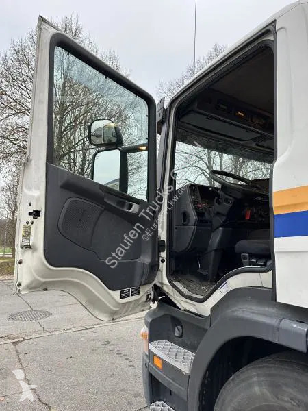 Kamion Scania 230 Fleisch Rohrbahnen