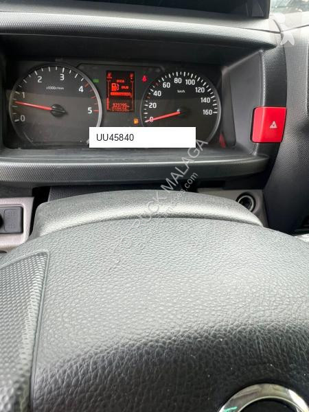 Camión Nissan CABSTAR ISOTERMO TRAMPILLA