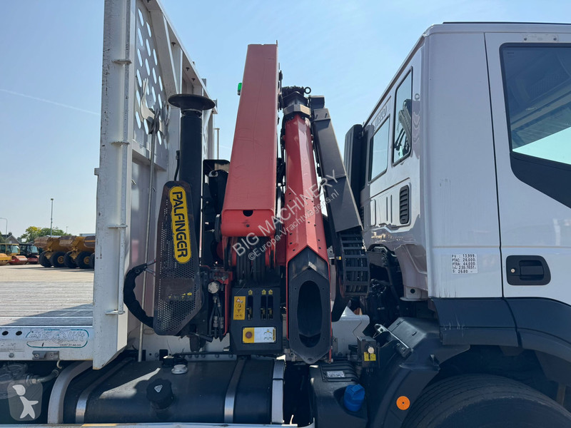 Kamion Iveco TRAKKER AD260T36